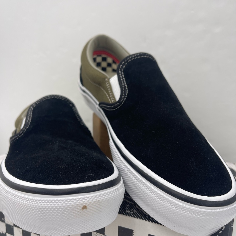 Vans Men’s Skate Slip-On
Black Olive Sneakers
VN0A5FCAB1V - Picture 12 of 16